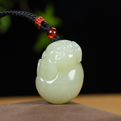 和田白玉福猪,羊脂白玉吊坠,青白玉吊坠,青玉吊坠,白玉吊坠,碧玉吊坠,天然和田玉吊坠,定制加工