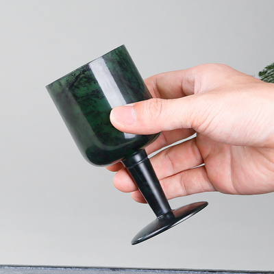 墨绿玉石红酒杯,药王石酒杯,蛇纹石玉酒杯,墨玉药王石酒杯,定制加工